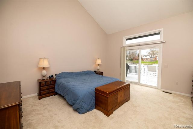 762 Golden Shores, White Lake, MI 48386