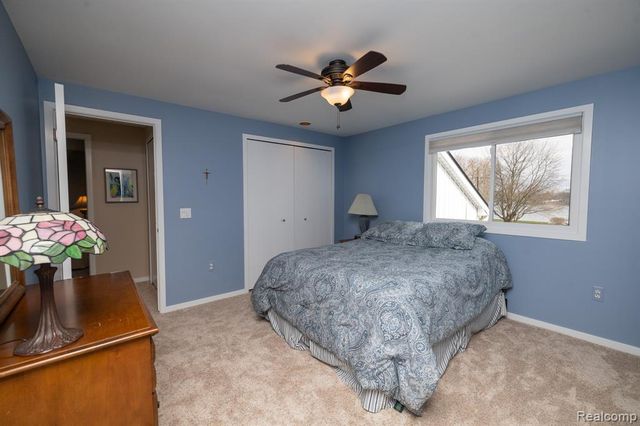 762 Golden Shores, White Lake, MI 48386