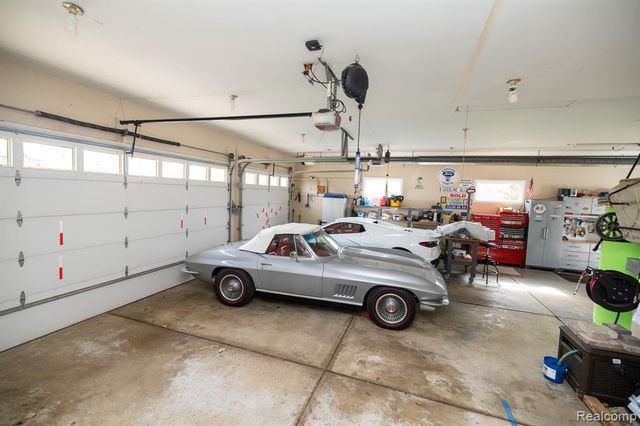 762 Golden Shores, White Lake, MI 48386