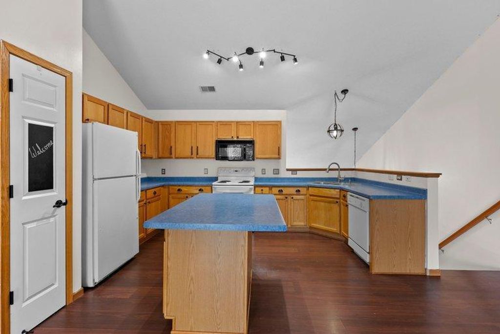 7559 Derby Lane, Shakopee, MN 55379 — photo 4