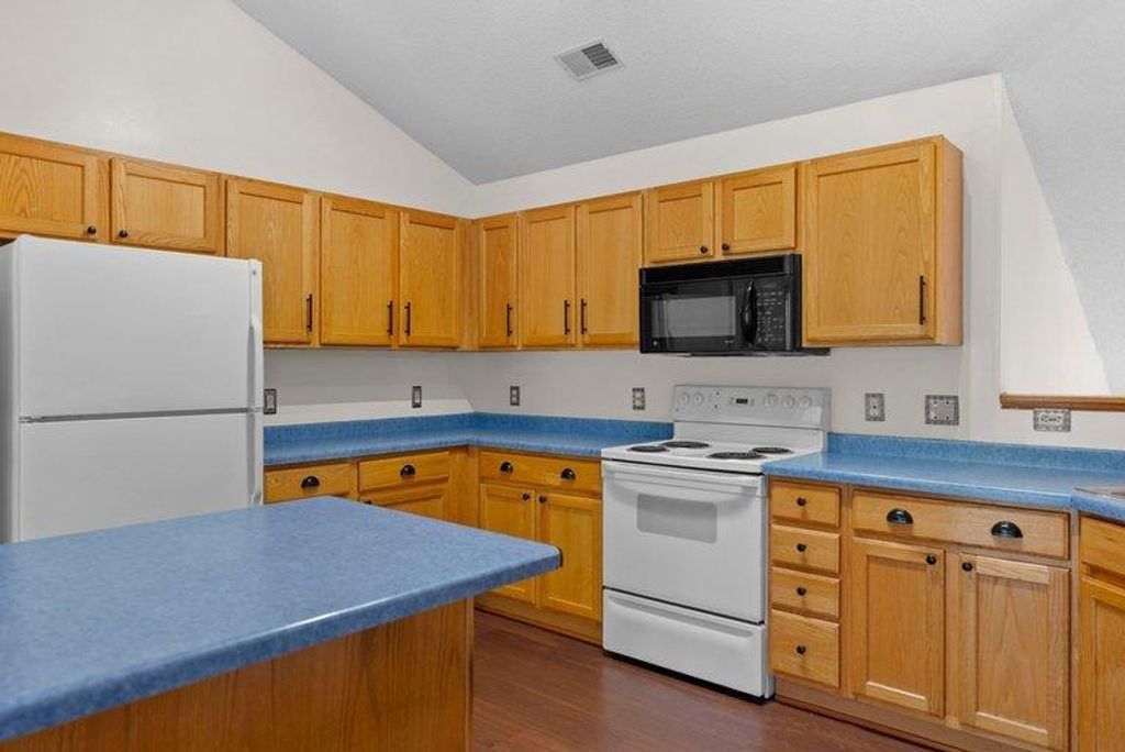 7559 Derby Lane, Shakopee, MN 55379 — photo 5