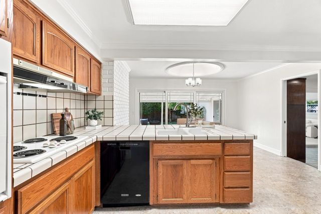 5493 Fern Drive, San Jose, CA 95124