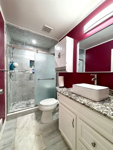 22727 Renford Street, Novi, MI 48375