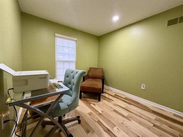 22727 Renford Street, Novi, MI 48375