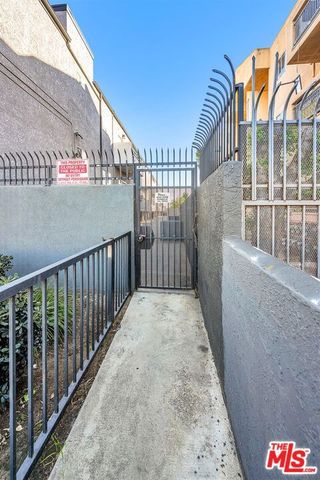 14668 Nordhoff Street, Panorama City (los Angeles), CA 91402