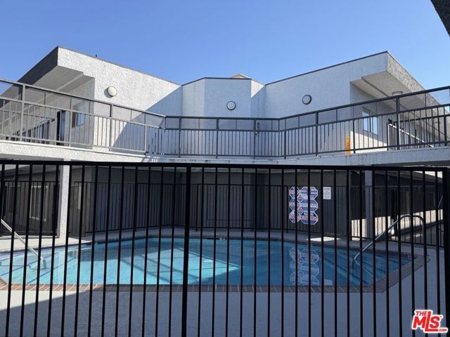 14668 Nordhoff Street, Panorama City (los Angeles), CA 91402