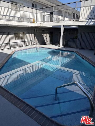 14668 Nordhoff Street, Panorama City (los Angeles), CA 91402