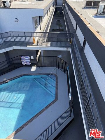 14668 Nordhoff Street, Panorama City (los Angeles), CA 91402