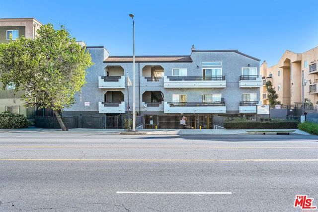 14668 Nordhoff Street, Panorama City (los Angeles), CA 91402