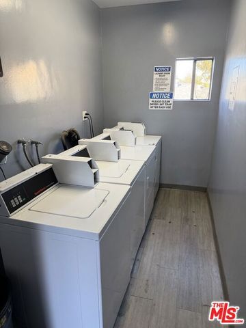 14668 Nordhoff Street, Panorama City (los Angeles), CA 91402