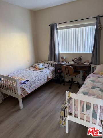 14668 Nordhoff Street, Panorama City (los Angeles), CA 91402