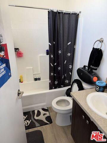 14668 Nordhoff Street, Panorama City (los Angeles), CA 91402