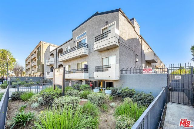 14668 Nordhoff Street, Panorama City (los Angeles), CA 91402