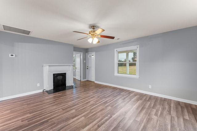 8954 Lascassas Pike, Lascassas, TN 37085