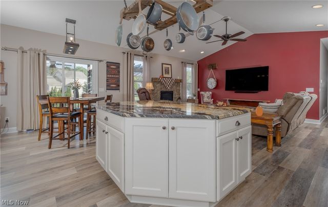6188 Cartage Avenue NW, Canal Fulton, OH 44614