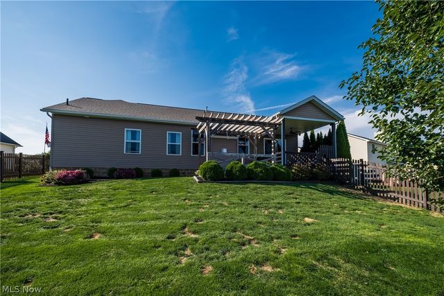 6188 Cartage Avenue NW, Canal Fulton, OH 44614