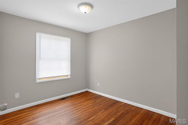 1722 Bradshaw Drive, St Louis, MO 63136