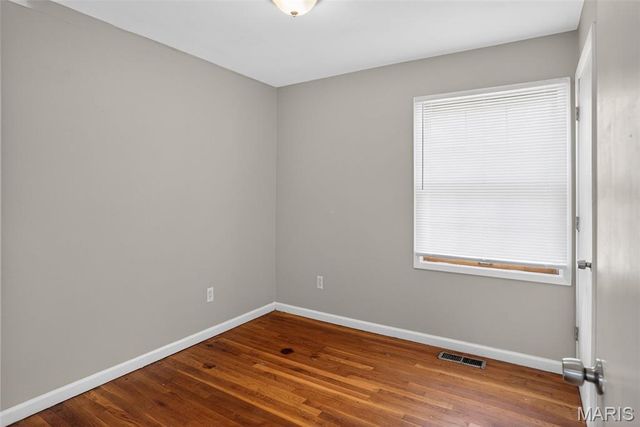 1722 Bradshaw Drive, St Louis, MO 63136