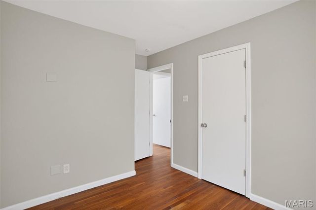 1722 Bradshaw Drive, St Louis, MO 63136