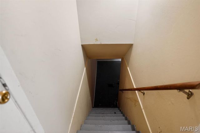 1722 Bradshaw Drive, St Louis, MO 63136