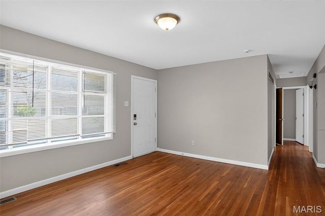 1722 Bradshaw Drive, St Louis, MO 63136