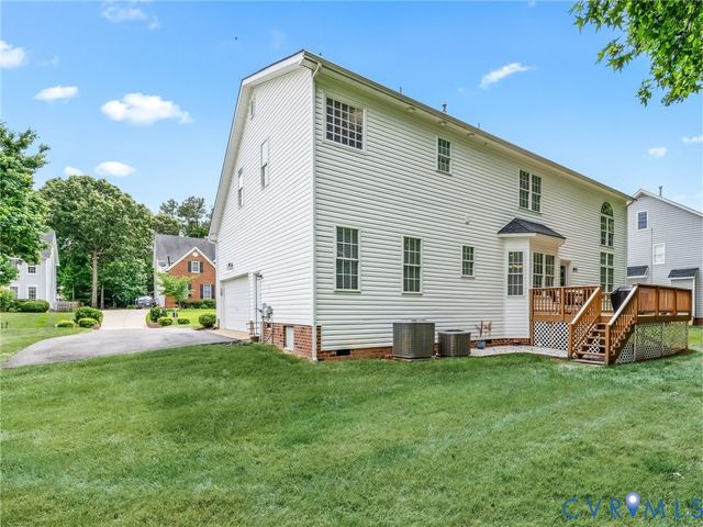 826 Club Ridge Ct, Chester, VA 23836