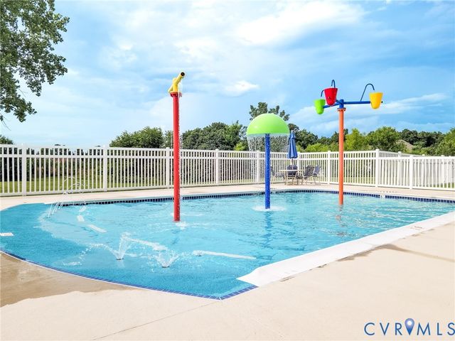 826 Club Ridge Ct, Chester, VA 23836