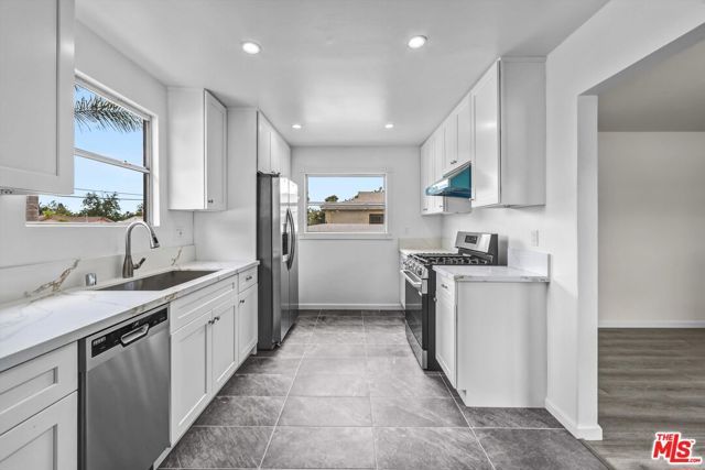 14519 Fox Street, San Fernando, CA 91345