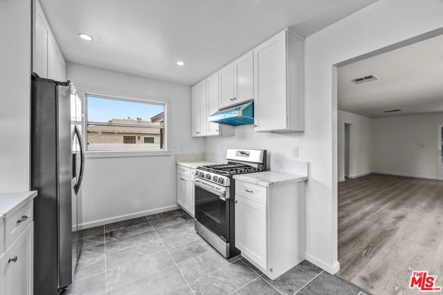 14519 Fox Street, San Fernando, CA 91345