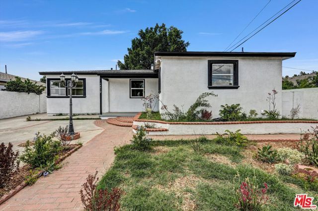 14519 Fox Street, San Fernando, CA 91345