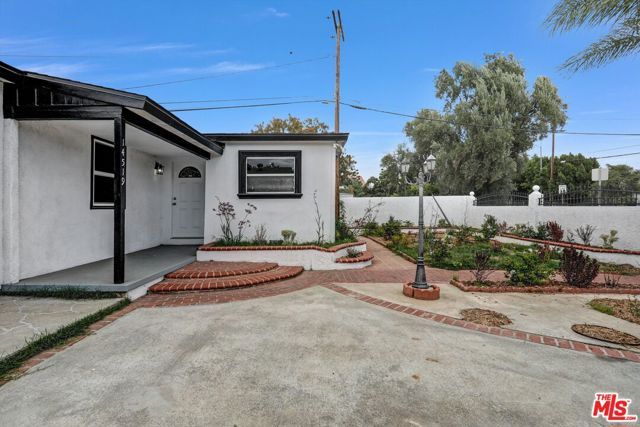 14519 Fox Street, San Fernando, CA 91345