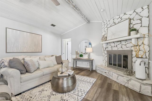 1590 PITCH PINE AVENUE, St Johns, FL 32259