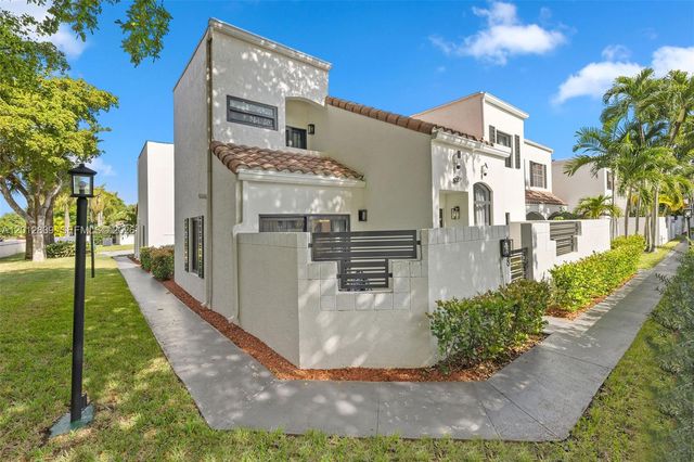 21216 Harbor Way 158-15, Aventura, FL 33180