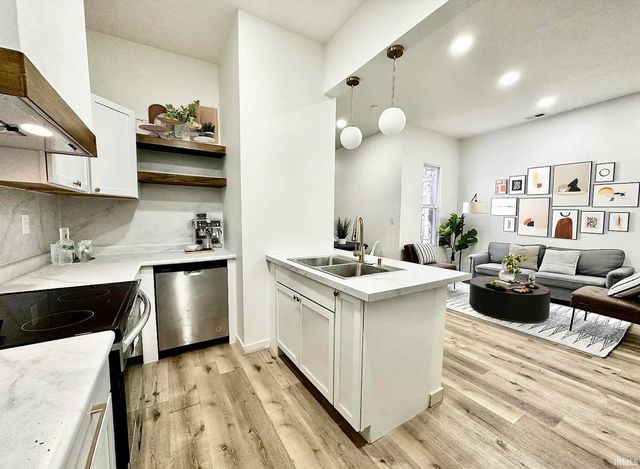 218 E Oregon Street, Evansville, IN 47715