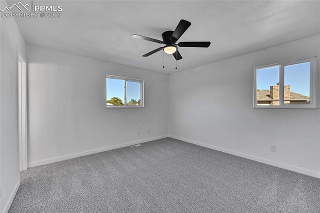 28 Pennwood Lane, Pueblo, CO 81005