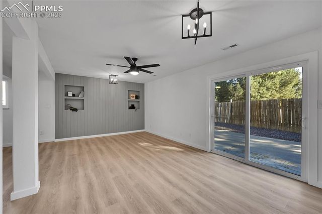 28 Pennwood Lane, Pueblo, CO 81005