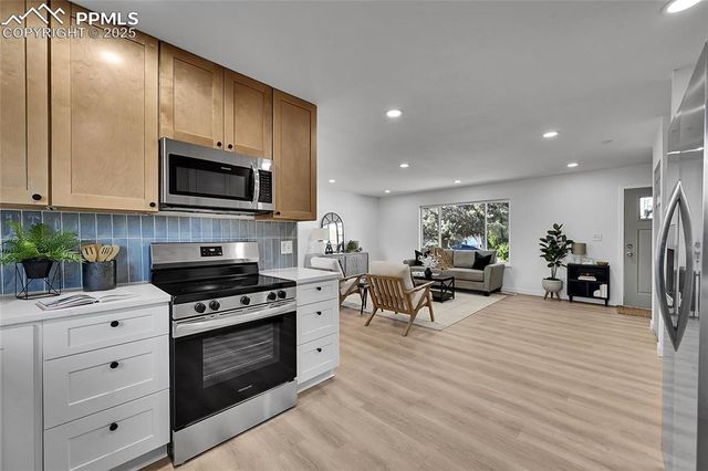 28 Pennwood Lane, Pueblo, CO 81005