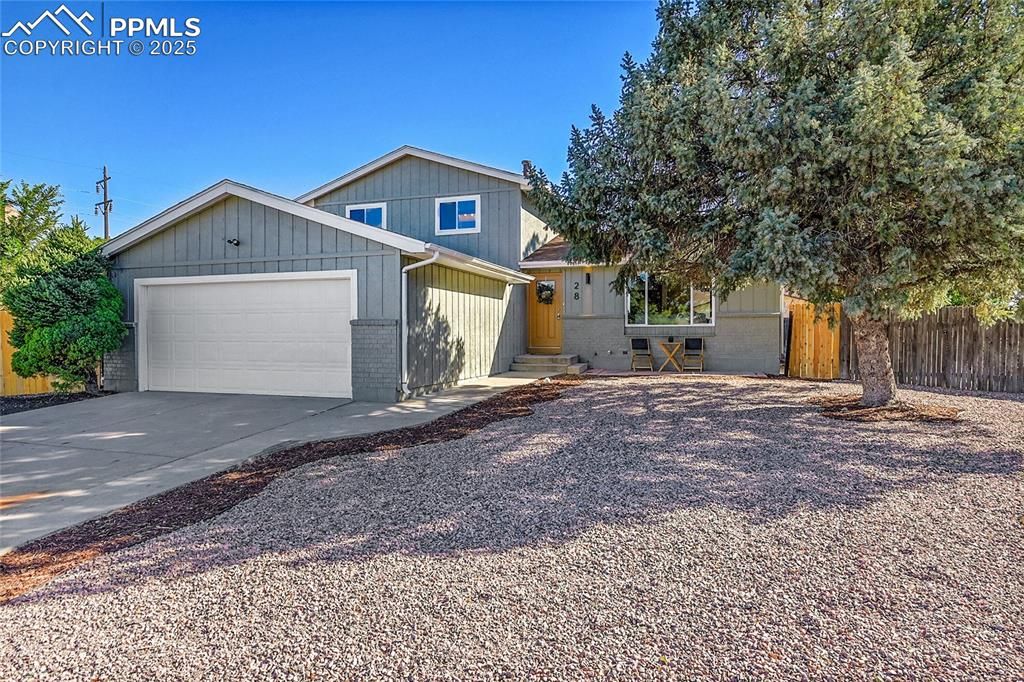 28 Pennwood Lane, Pueblo, CO 81005