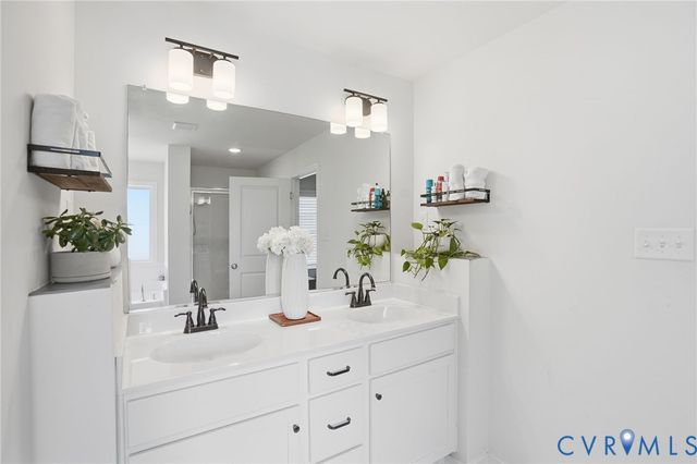 8016 Blythe Rd, Mechanicsville, VA 23116