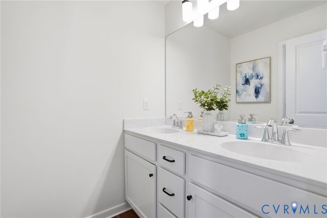 8016 Blythe Rd, Mechanicsville, VA 23116