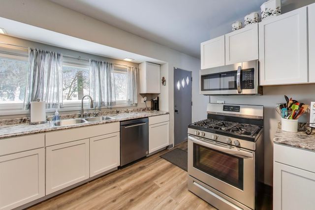 204 Finch Trail, Trail Creek, IN 46360