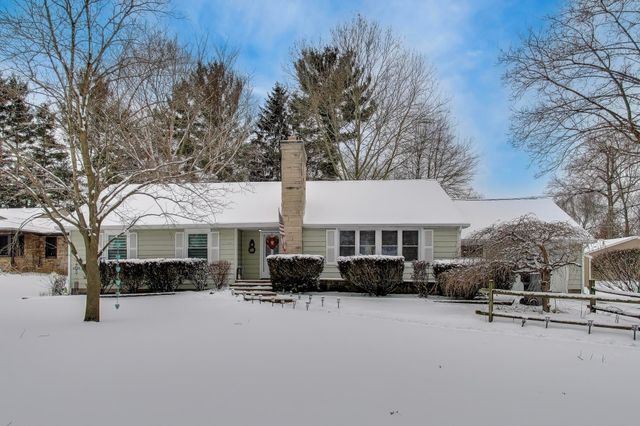 204 Finch Trail, Trail Creek, IN 46360