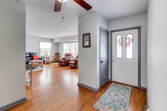 204 Finch Trail, Trail Creek, IN 46360