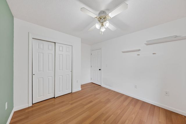12 Timberwood Dr Unit 302, Goffstown, NH 03045