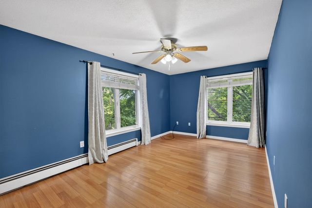 12 Timberwood Dr Unit 302, Goffstown, NH 03045