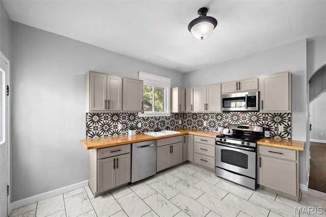 6733 Bonnie Avenue, St Louis, MO 63123