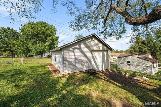 6733 Bonnie Avenue, St Louis, MO 63123