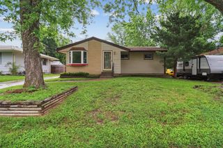2715 E 38th Court, Des Moines, IA 50317