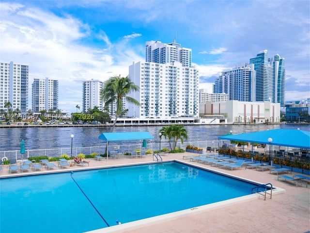 1000 Parkview Dr 501, Hallandale Beach, FL 33009