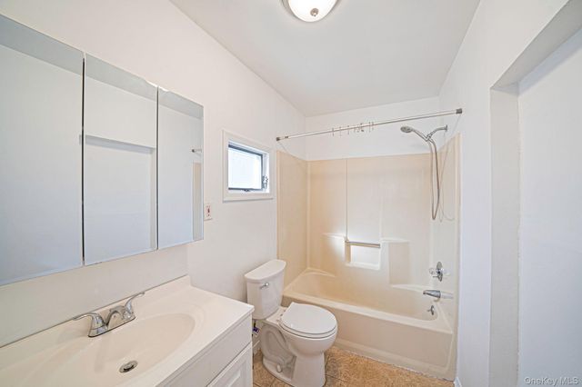 66 Palm Road, Rocky Point, NY 11778